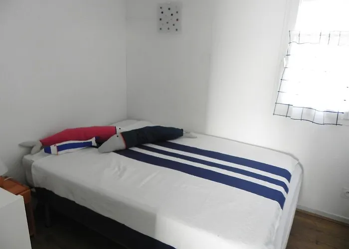 Les Vagues Du Sud Gruissan